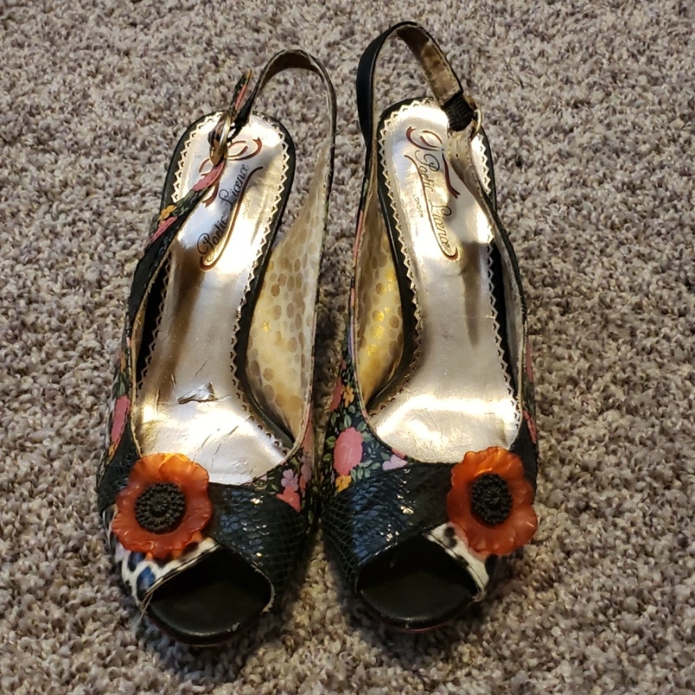 Poetic License Passion Fruit Heel Size 8 GUC